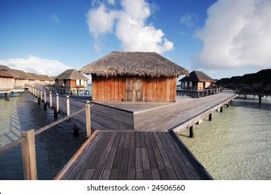 Honeymoon Resort Maldives Water Villa Stock Photo 24506560 | Shutterstock