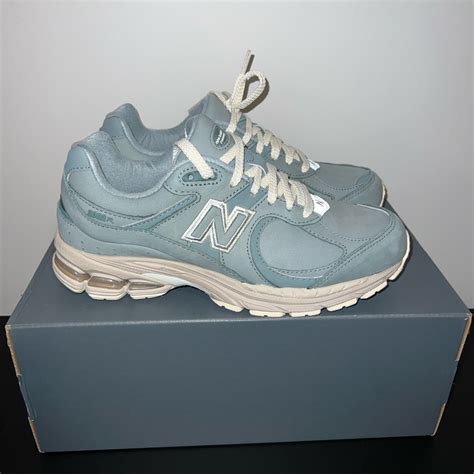 New Balance 2002r Size 7 Gem