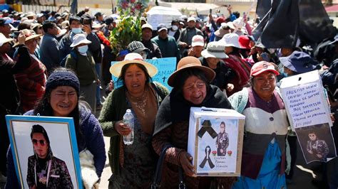 Aumenta a 41 la cifra de muertos en Perú tras violentas protestas