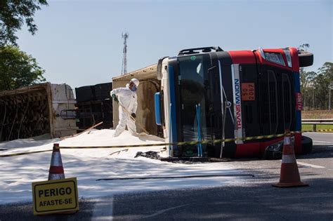 Acidente Na Rodovia Dos Bandeirantes Provoca Congestionamento De