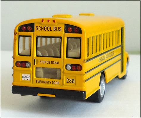 Toy International School Buses