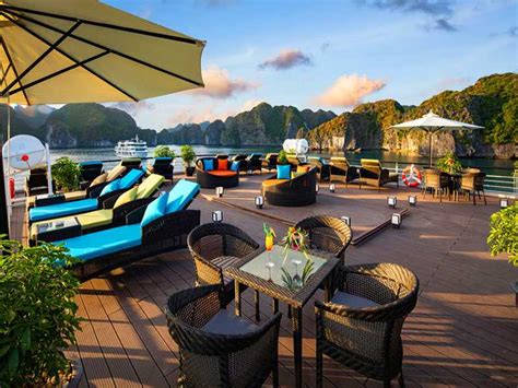 Stellar Of The Seas Cruise Luxury Star Cruise In Halong Bay