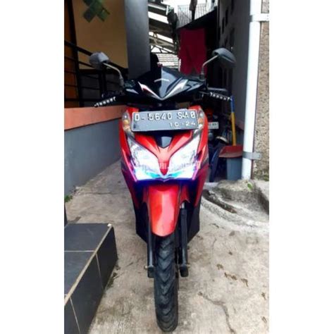 Motor Honda Vario Cc Warna Merah Tahun Bekas Siap Pakai Di