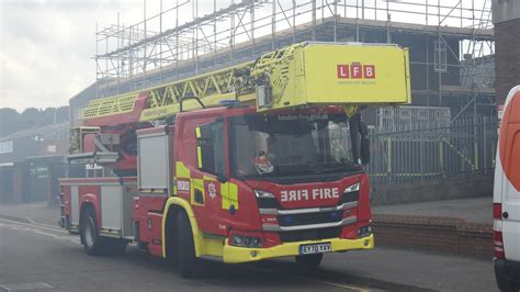 LFB Fire On Fowler Road In Ilford TL64A EY70 YXV Scania Flickr