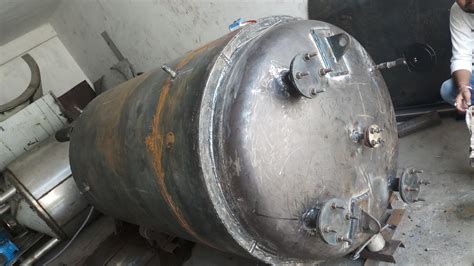 Water Mild Steel Vertical Pressure Vessel Material Grade Is 2062