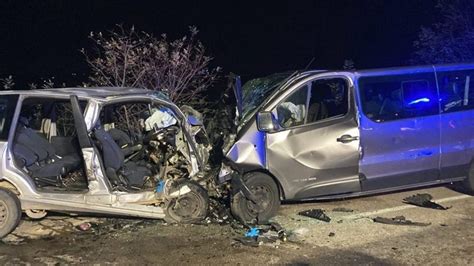 Taranto Tragico Scontro Frontale Fra Auto Morti Tre Erano Militari