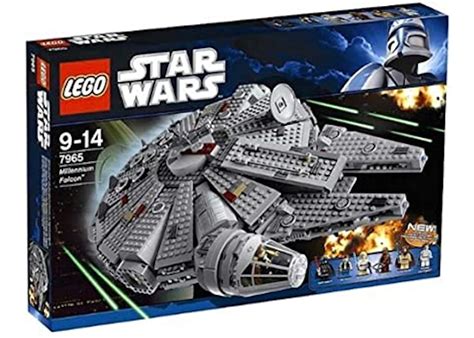 LEGO Star Wars Millennium Falcon Set 7965 - US