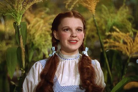 Judy Garland Sa Robe Du Magicien D Oz Aux Ordures