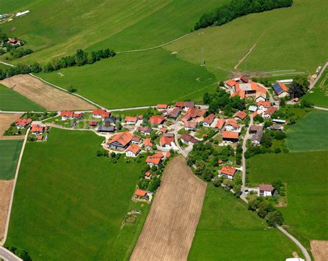 Luftaufnahme Oberleinbach Dorfkern Am Feldrand In Oberleinbach Im