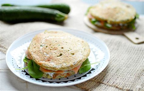 PANCAKES DI ZUCCHINE CON RICOTTA SALMONE AFFUMICATO E RUCOLA BIMBY