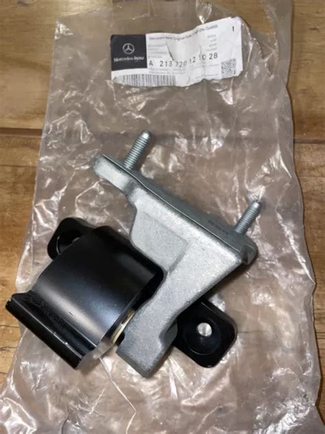 NEW MERCEDES BENZ E W213 Front Right Lower Door Hinge A2137201210