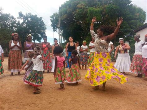 Mulheres Do Quilombo Cafund Recebem Visita De Angolana