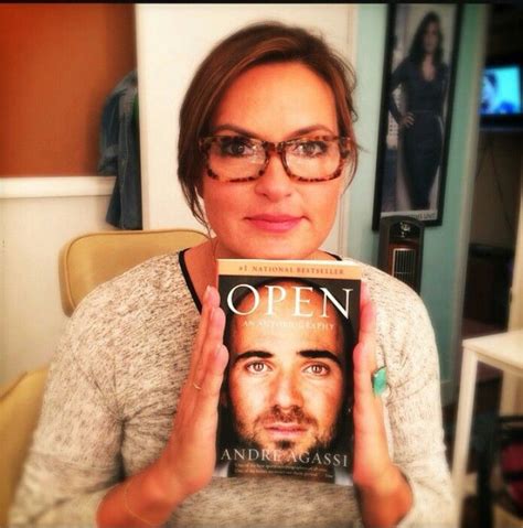 Mariska Hargitay Holding Up One Of Her Favorite Books By Her Friend