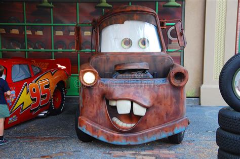 Carros De Tow Mater De Disney Pixar Imagem De Stock Editorial