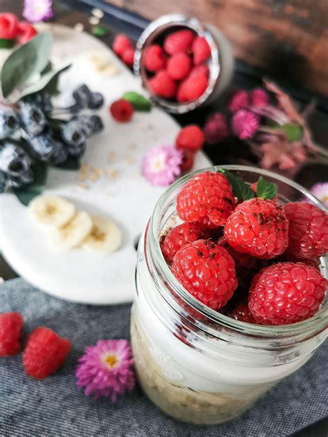 Overnight Oats Mit Banane Und Himbeeren Fitnessrezepte Und Tipps