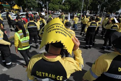 Servidores do Detran retomam greve após suspensão temporária Site Miséria