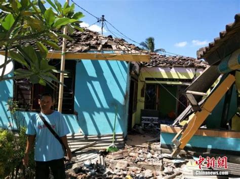 探访印尼龙目岛地震重灾区“一夜之间，一切都没了”凤凰资讯