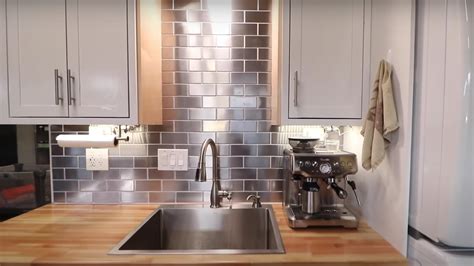 Here S Why A Stainless Steel Backsplash Just Might Be The Most Durable