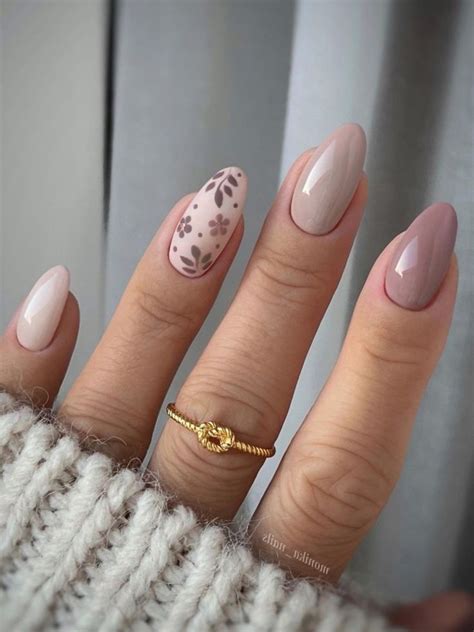 Beige Nail Designs And Ideas 45 Looks Great On Everyone Beige Nails Nail Colors Simple Nails