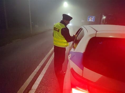 Na B Oniu W Bydgoszczy Policja Zatrzyma A Czterech Nietrze Wych