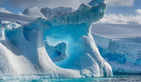 Descubren un nuevo ecosistema bajo el hielo de la Antártida Andando