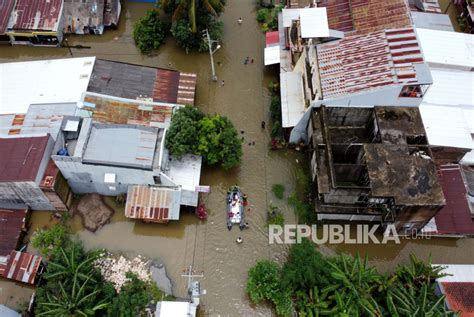 Banjir Rendam Permukiman Di Sejumlah Wilayah Gorontalo Republika Online