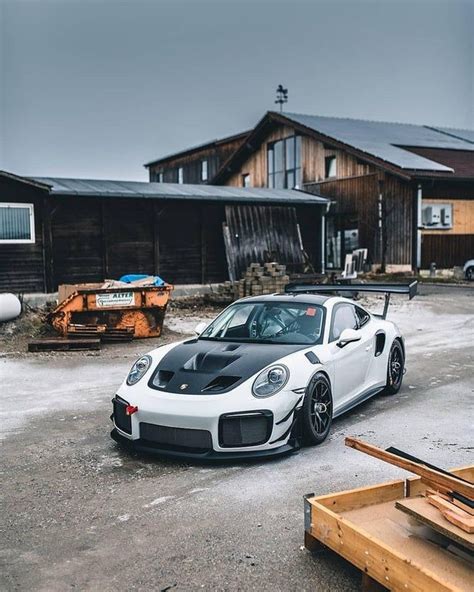 Brand New Porsche Gt Rs Clubsport Is A Track Day Enthusiast S Wet