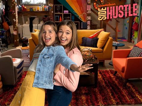 NickALive!: Chemistry Hustle | Side Hustle Sneak Peek | Nickelodeon