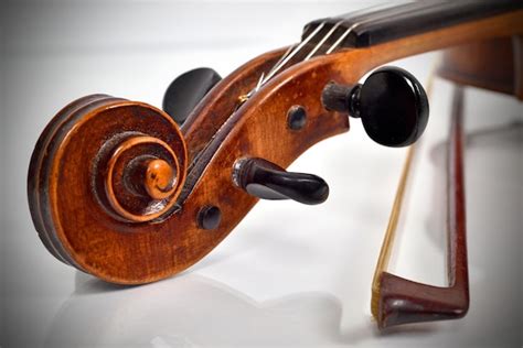 Premium Photo | Violin and bow