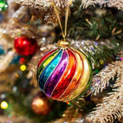 27+ Fun LGBT Christmas Tree Ornaments || Rainbow Pride Holiday Decor ...