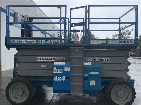 Used 2013 Genie Gs 4390 Rt Rough Terrain Scissor Lift For Sale In