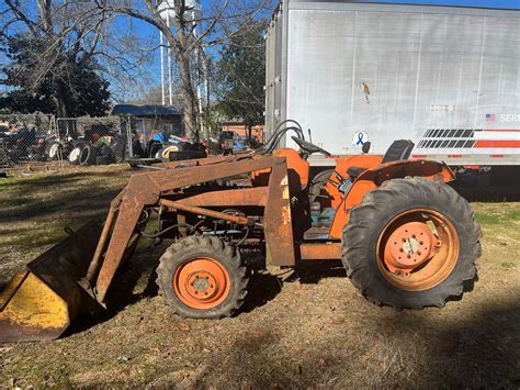 Salvage Tractor Kubota L295DT