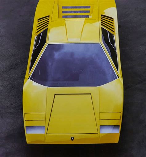 Lamborghini Countach Lp Turns The Story Of A Legend