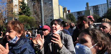 Incidentes Entre Los Manifestantes Y La Polic A En Una Protesta Sobre