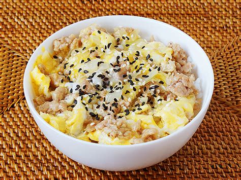 豚ひき肉と玉ねぎの卵とじご飯のレシピ 【公式通販サイト】酵素ダイエットなら酵水素328選