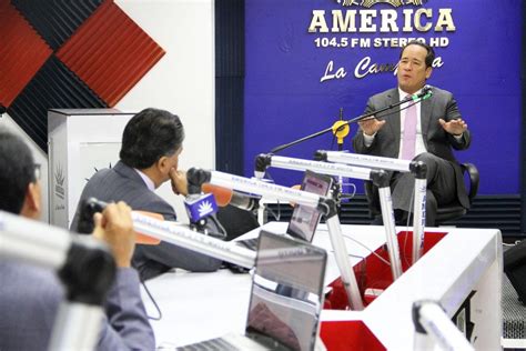 Entrevista Del Ministro Henry Cucal N En Radio Am Rica Flickr