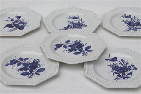 blue & white floral hand-painted earthenware plates, vintage Italian ...