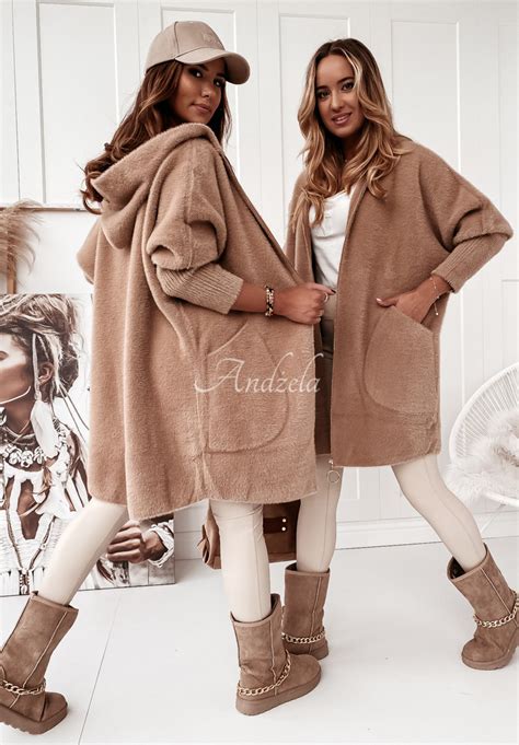 Mantel Aus Alpaka Mit Kapuze Maries Camel And Ela Online Shop