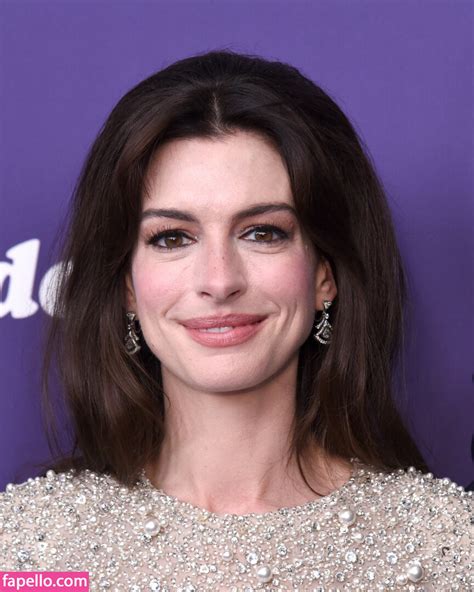 Anne Hathaway Ahathawaynews Annehathaway Nude Leaked Onlyfans Photo