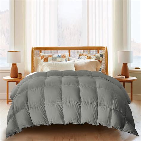 Puredown® Lightweight Goose Feather Comforter Oversized King Size Summer Duvet