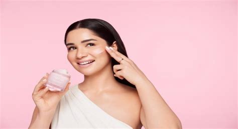 Laneige Welcomes Sara Tendulkar As Brand Ambassador Asian News From Uk