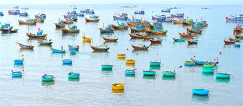 Desa Nelayan Dan Kapal Nelayan Tradisional Vietnam Foto Stok Unduh