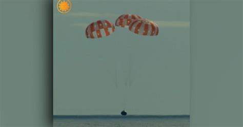 Nasas Artemis 1 Orion Capsule Successfully Returns To Earth After 25 Day Mission Cbs News