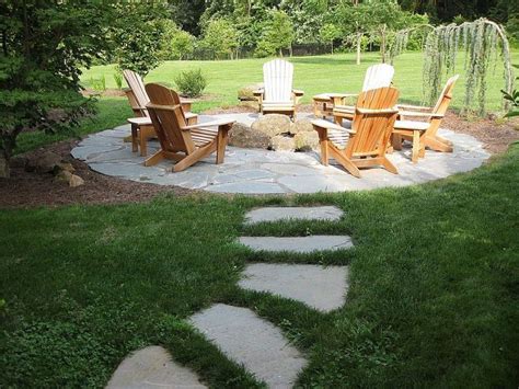 flagstone path in grass - fire pit area | Outside | Pinterest