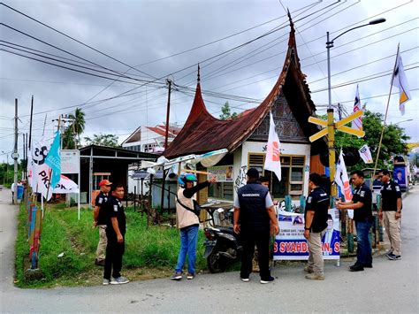 Satpol Pp Kembali Tertibkan Spanduk Dan Baliho Caleg Yang Melanggar