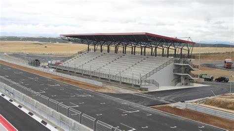 Presentada La Crono De La Vuelta Con Salida Desde El Circuito De Navarra