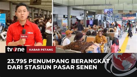 Stasiun Pasar Senen Terus Dipadati Penumpang Mudik Libur Tahun Baru