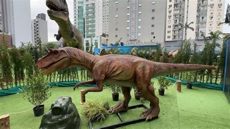 Parque Dos Dinossauros Em Balne Rio Cambori Um Lugar Inesquec Vel