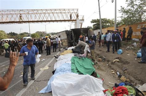 Mueren 54 migrantes al volcar un tráiler en Chiapas El Sur Acapulco