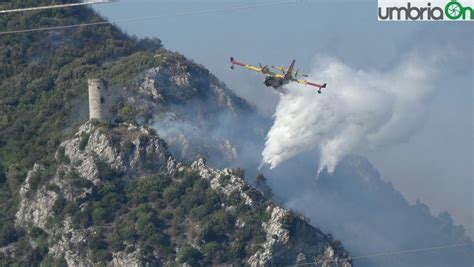 Terni Incendio Rocca Il Bosco Brucia Ancora UmbriaON